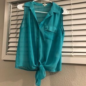 Turquoise tie bottom collared tank